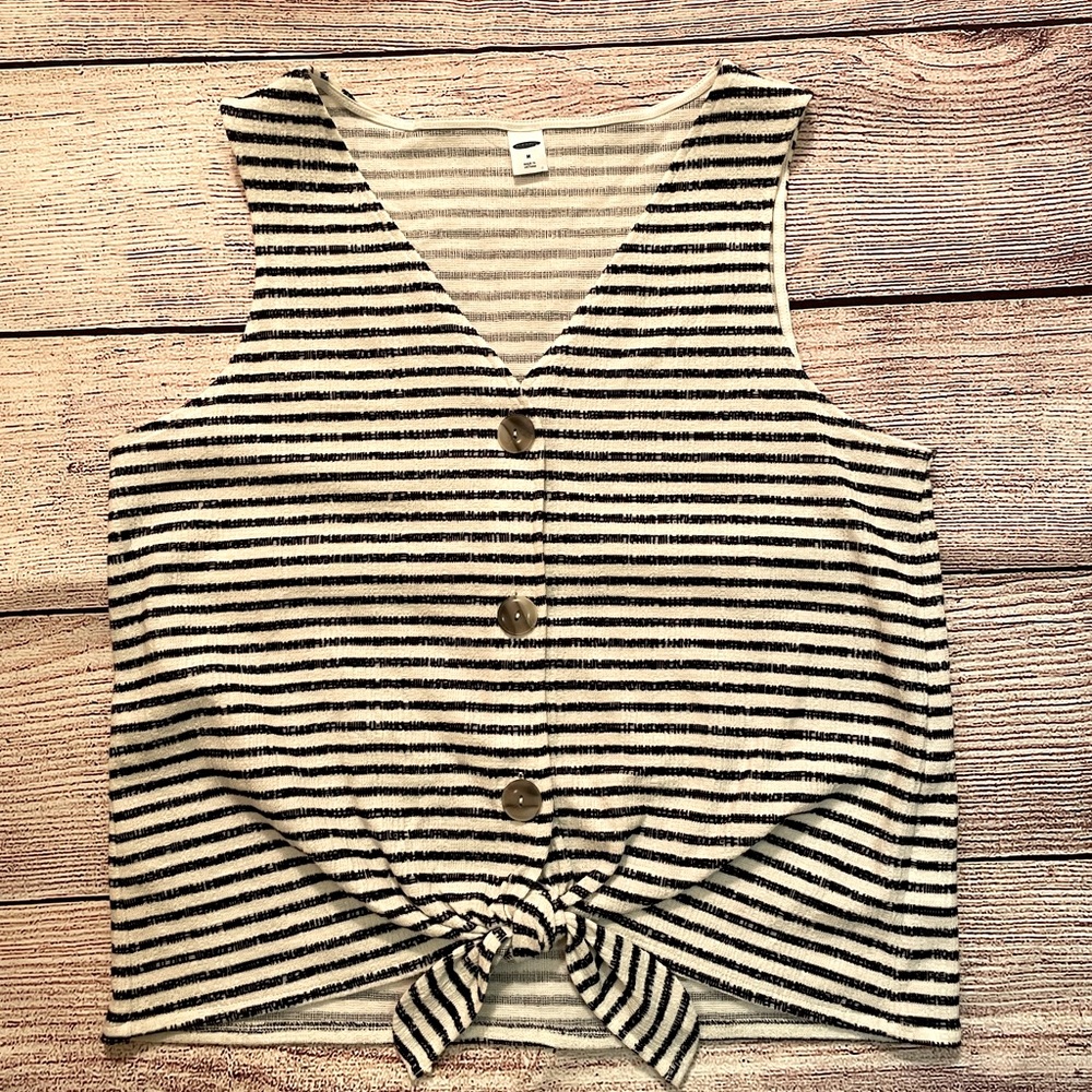 Old Navy | NWOT navy and white striped sleeveless button down tie top Size M